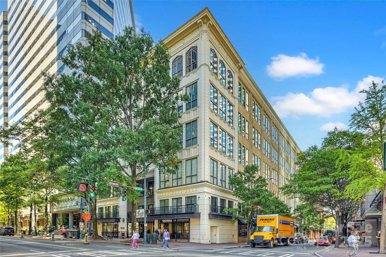 127 N Tryon St. #508, Charlotte, NC 28202