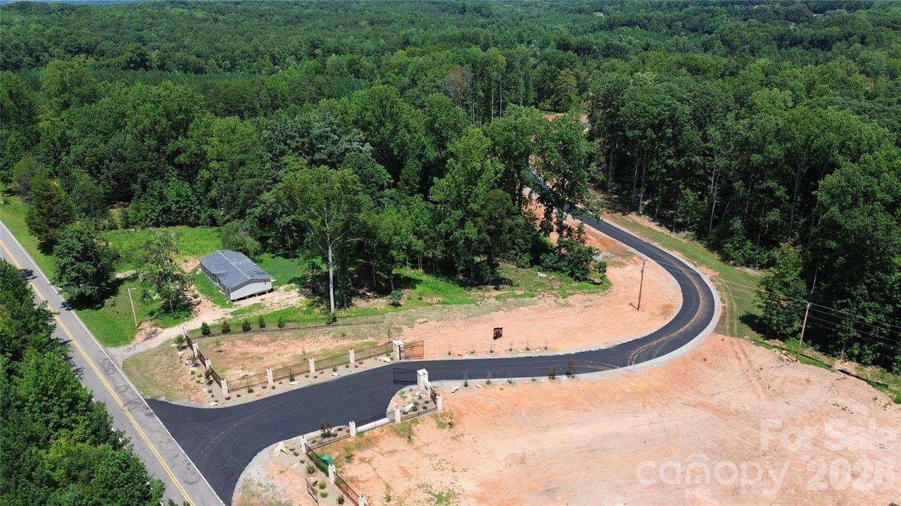 228 Fern Hill Rd., Troutman, NC 28166