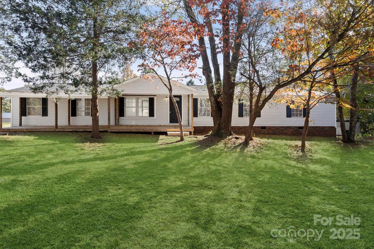123 Swann Crossing Ln., Statesville, NC 28625