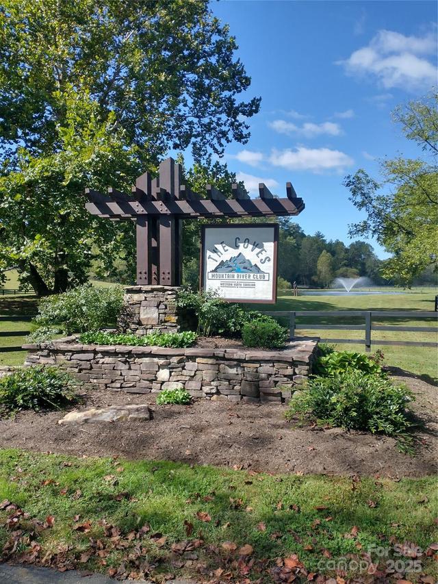 Lot 140 Johns Ridge Pkwy. #140, Lenoir, NC 28645