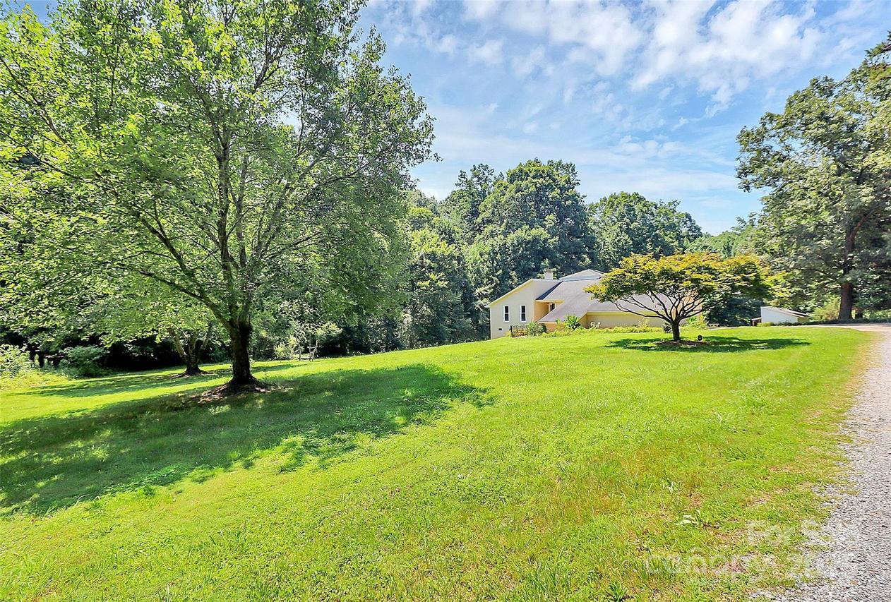 1769 Old Nc 27 Hwy., Mount Holly, NC 28120