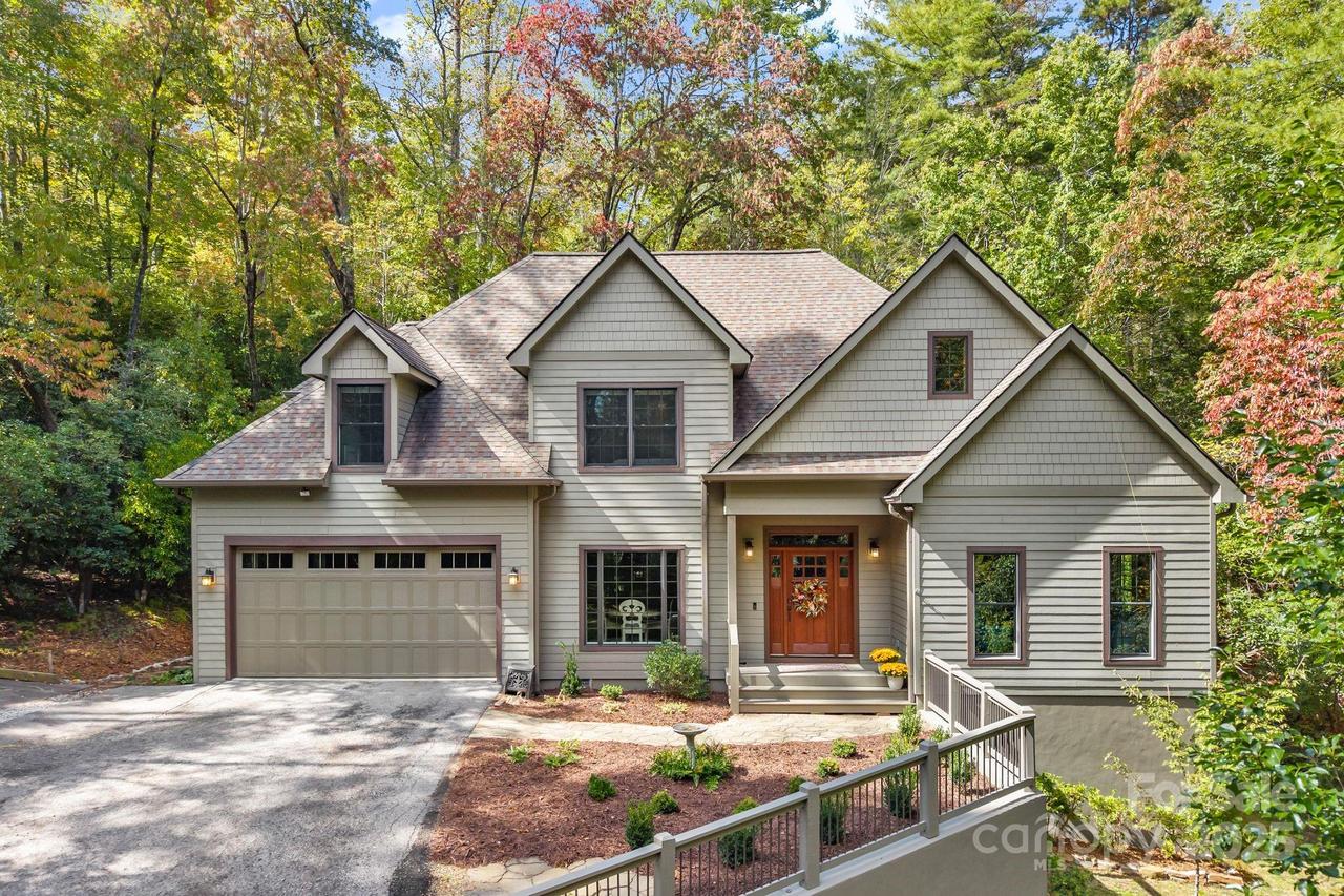 605 Salola Ln., Brevard, NC 28712
