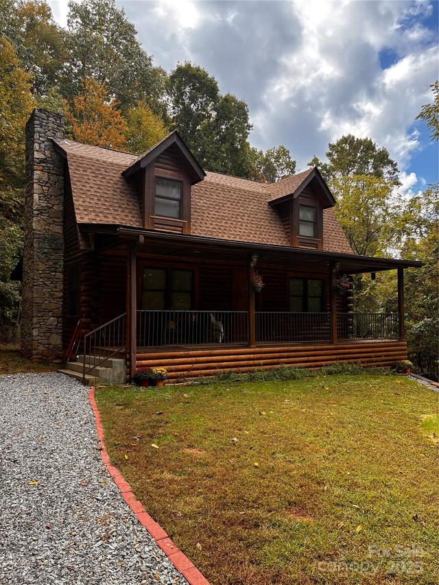 5 Rustic Ridge Dr., Candler, NC 28715