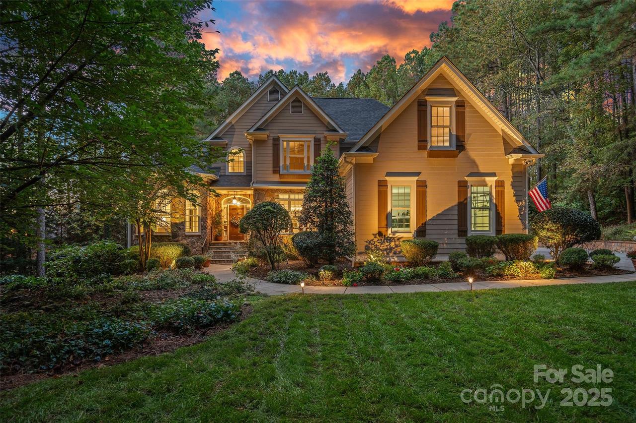 6804 Barefoot Cove Ct., Denver, NC 28037