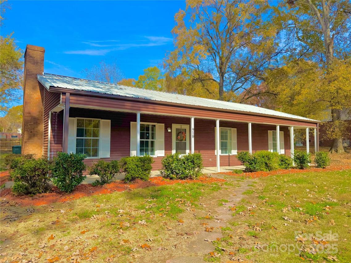 910 E Fourth Ave., Gastonia, NC 28054