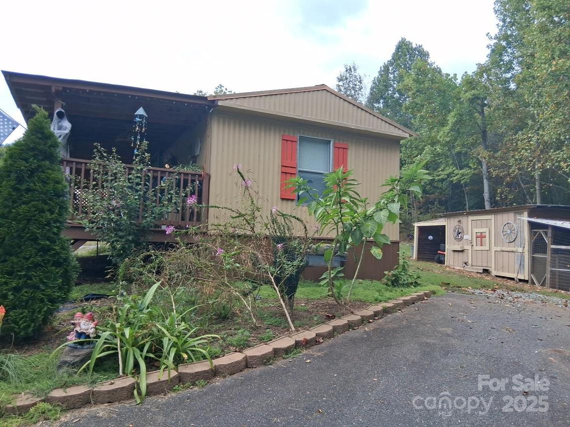 330 Dirty Ankle Rd., Lawndale, NC 28090