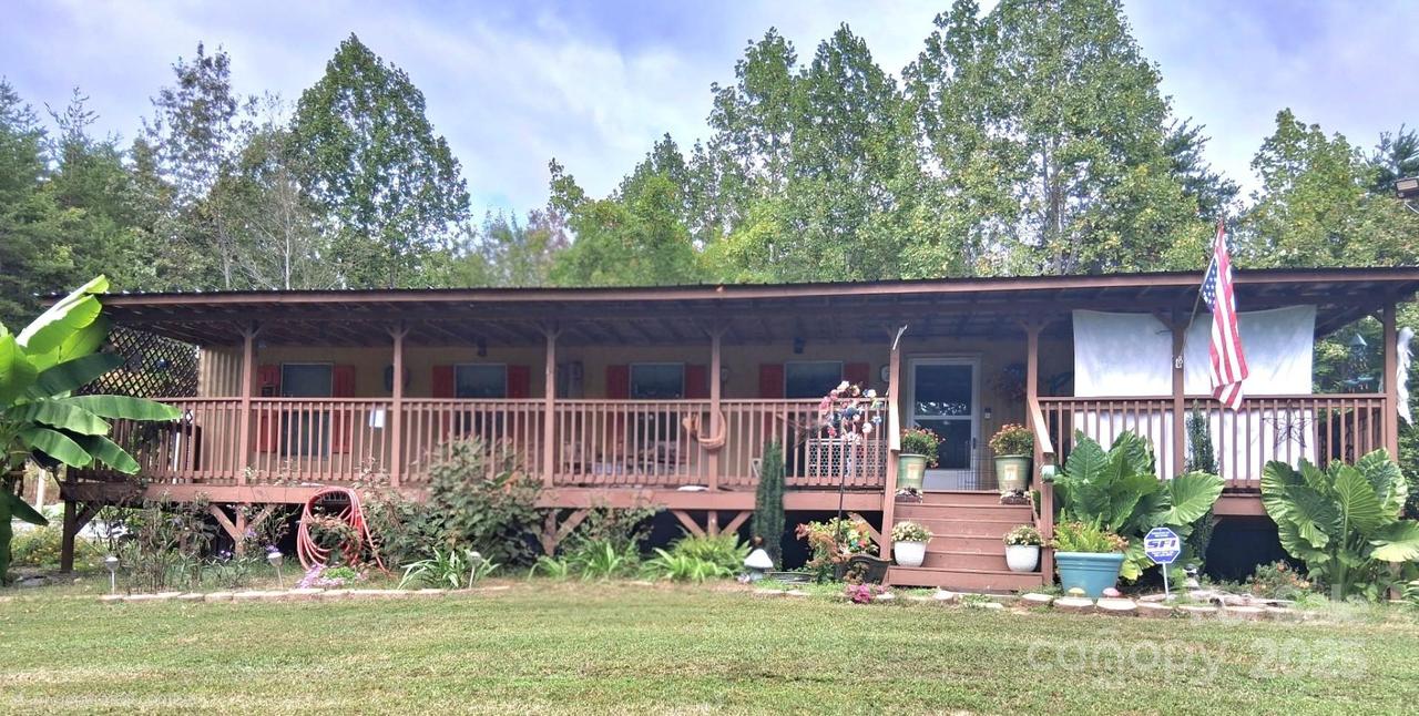 330 Dirty Ankle Rd., Lawndale, NC 28090