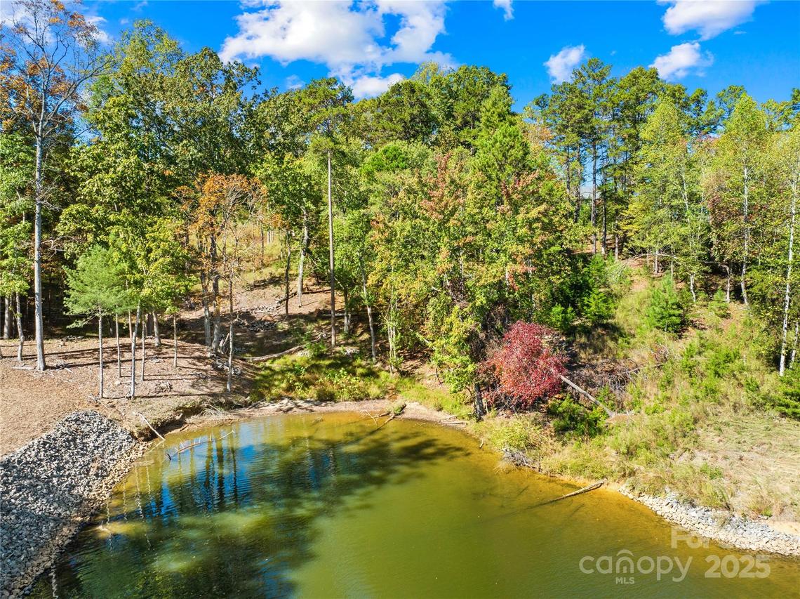 5741 Lake Pointe Dr. #35, Granite Falls, NC 28630
