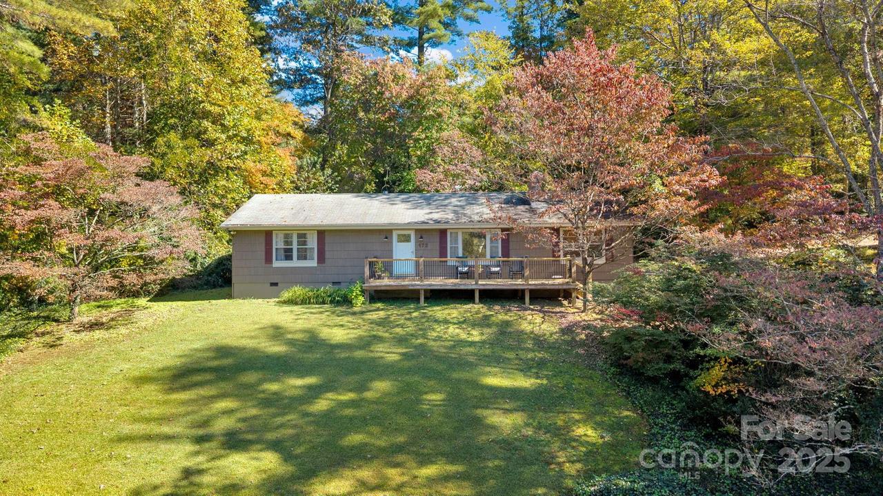172 Timberlane Dr., Etowah, NC 28729