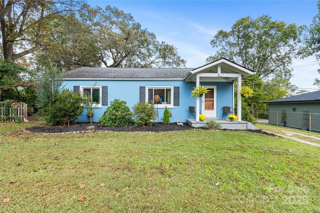 76 Bellevue Rd., Asheville, NC 28803