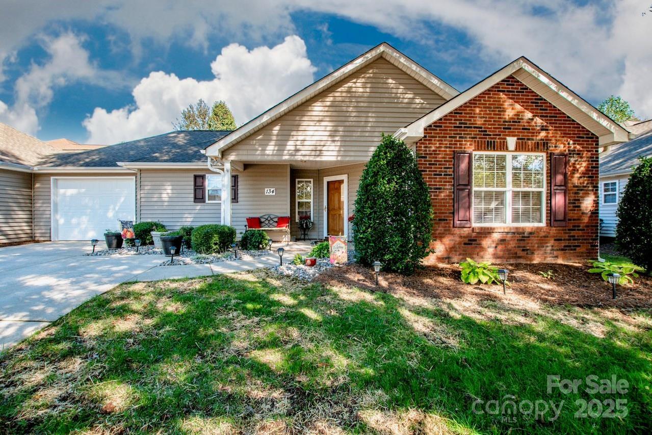 134 Ashwood Ln., Mooresville, NC 28117
