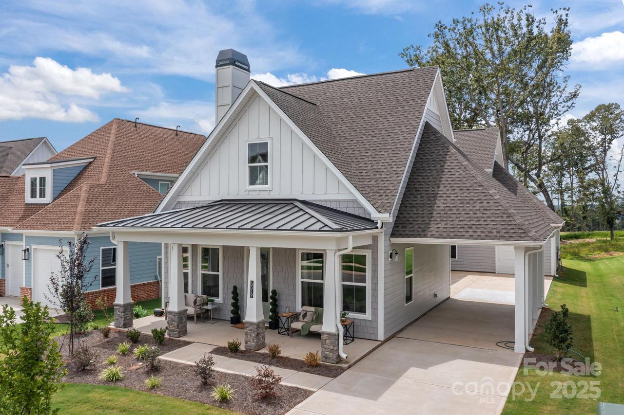 4319 Morning Mist Dr., Sherrills Ford, NC 28673