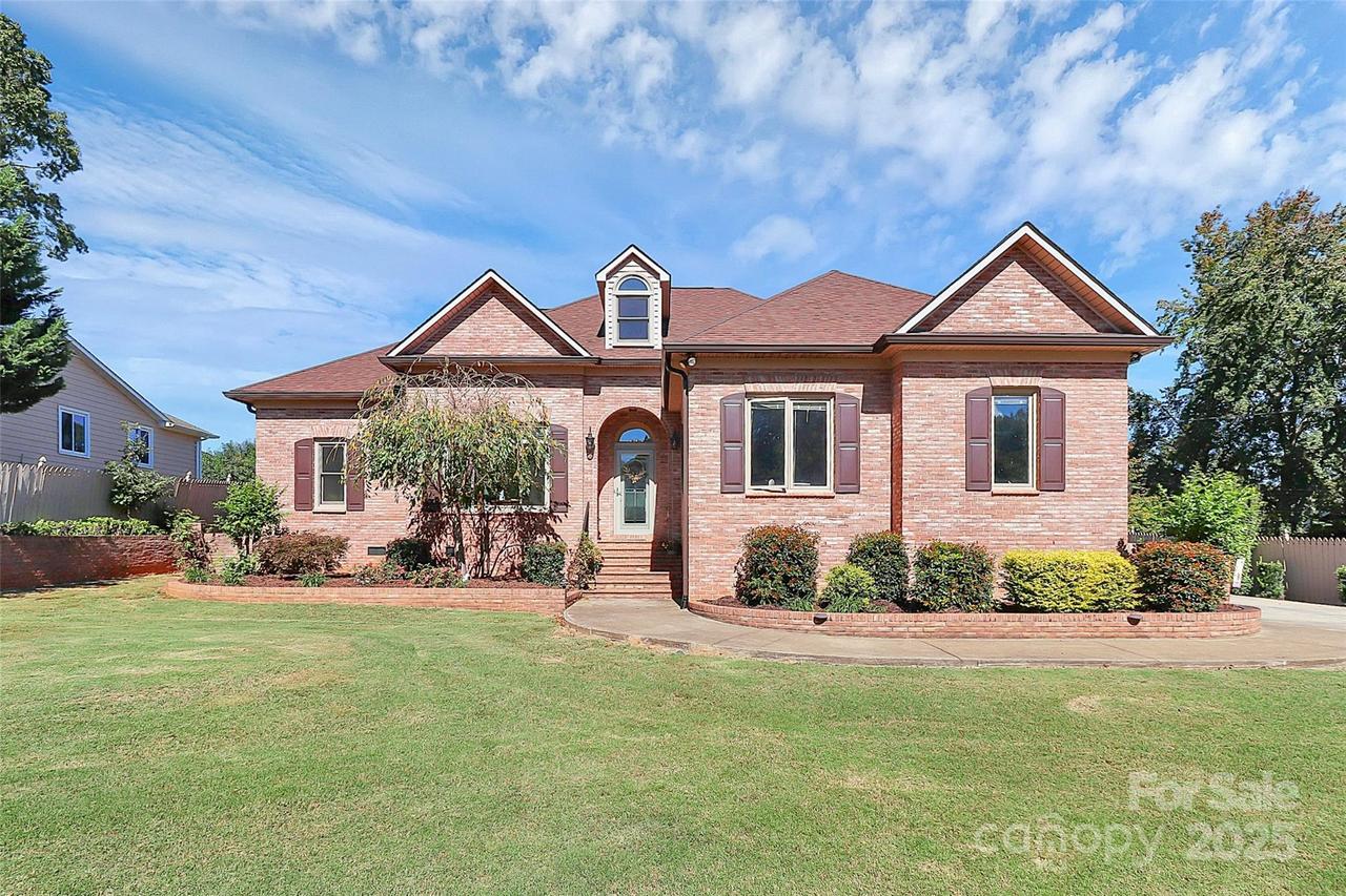 19 Bowen Dr., Belmont, NC 28012