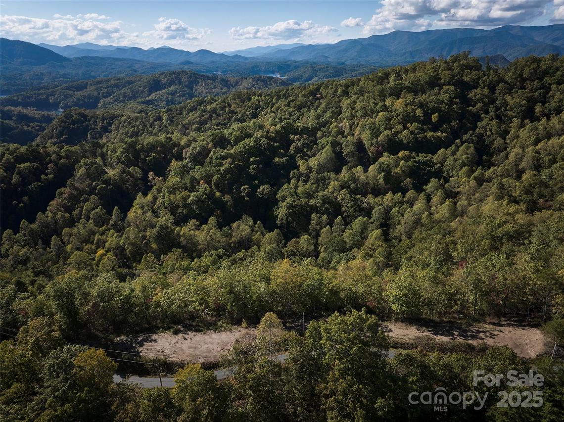 931 Mountainside Dr., Bryson City, NC 28713