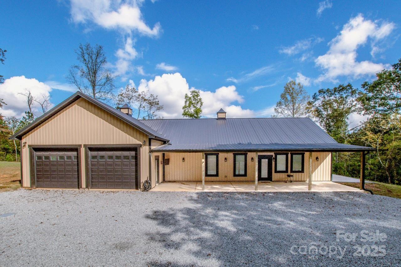 1665 & 1657 Brown Chapel Rd., Catawba, NC 28609
