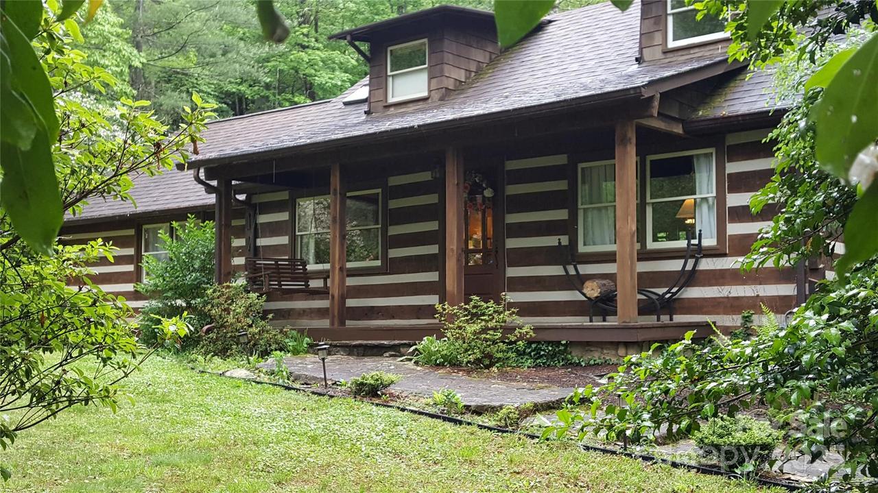 142 Cherrywood Ln., Pisgah Forest, NC 28768