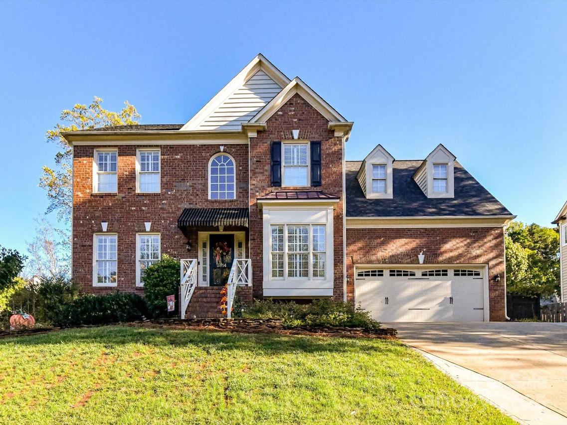 3814 Providence Plantation Ln., Charlotte, NC 28270