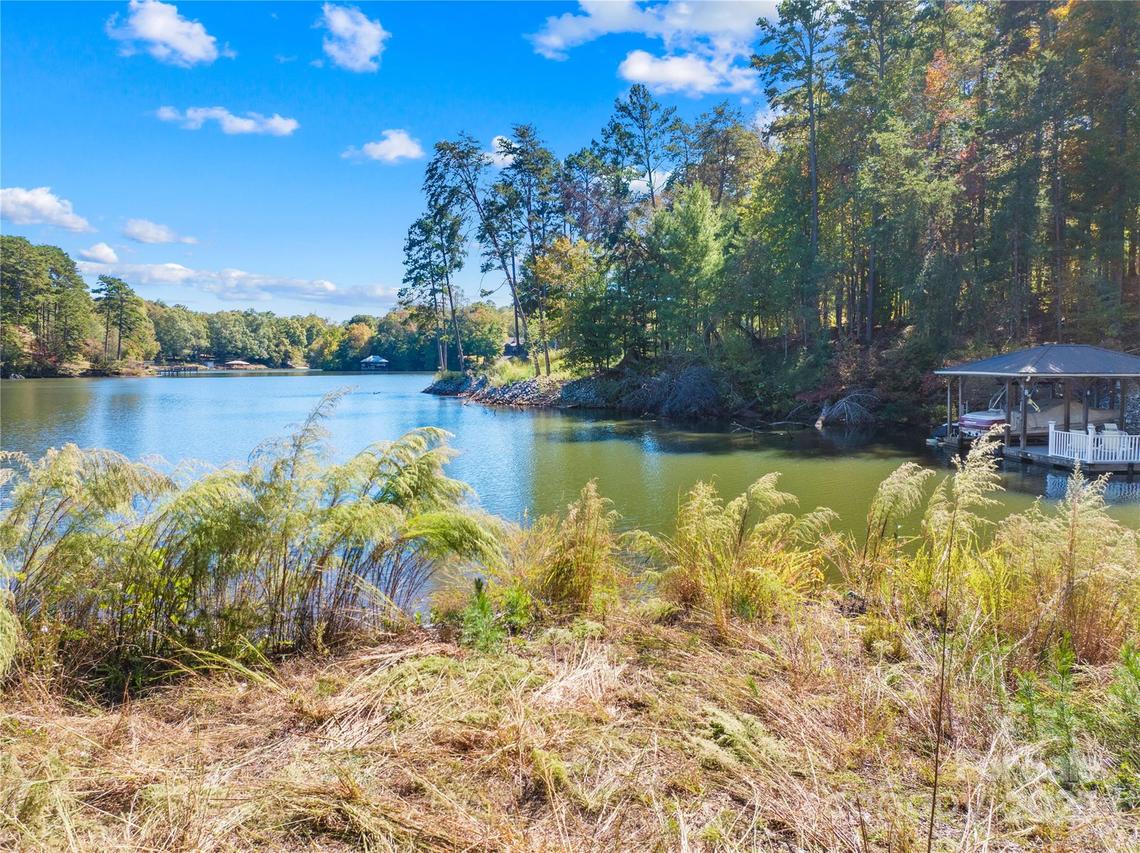 5745 Lake Pointe Dr. #33, Granite Falls, NC 28630