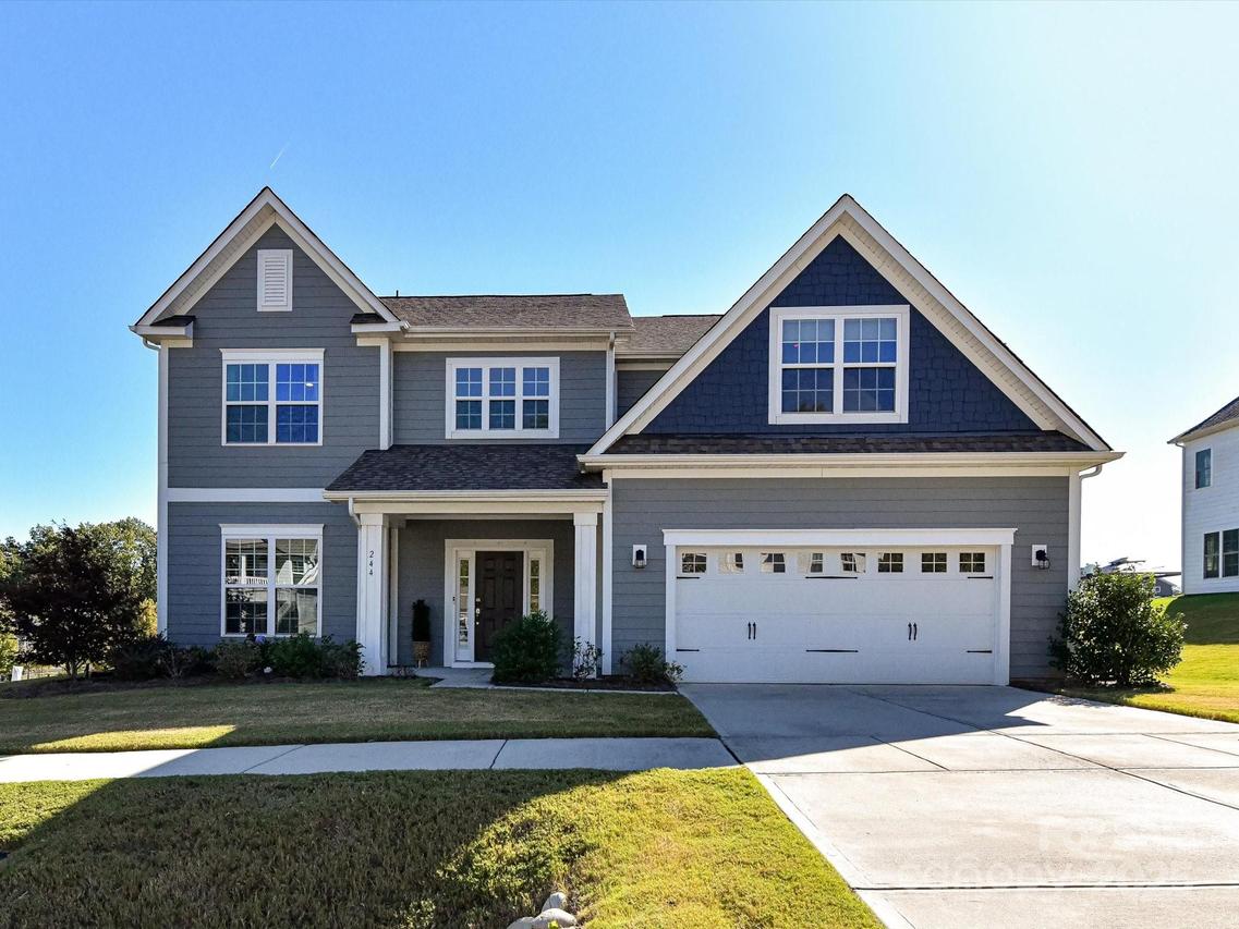 244 Bouchard Dr., Waxhaw, NC 28173