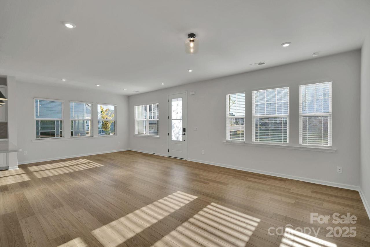 8817 Arrington Hall Dr., Charlotte, NC 28215