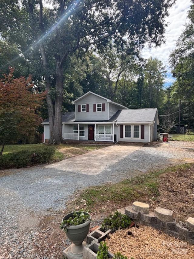 900 Sharon Dr., Waxhaw, NC 28173