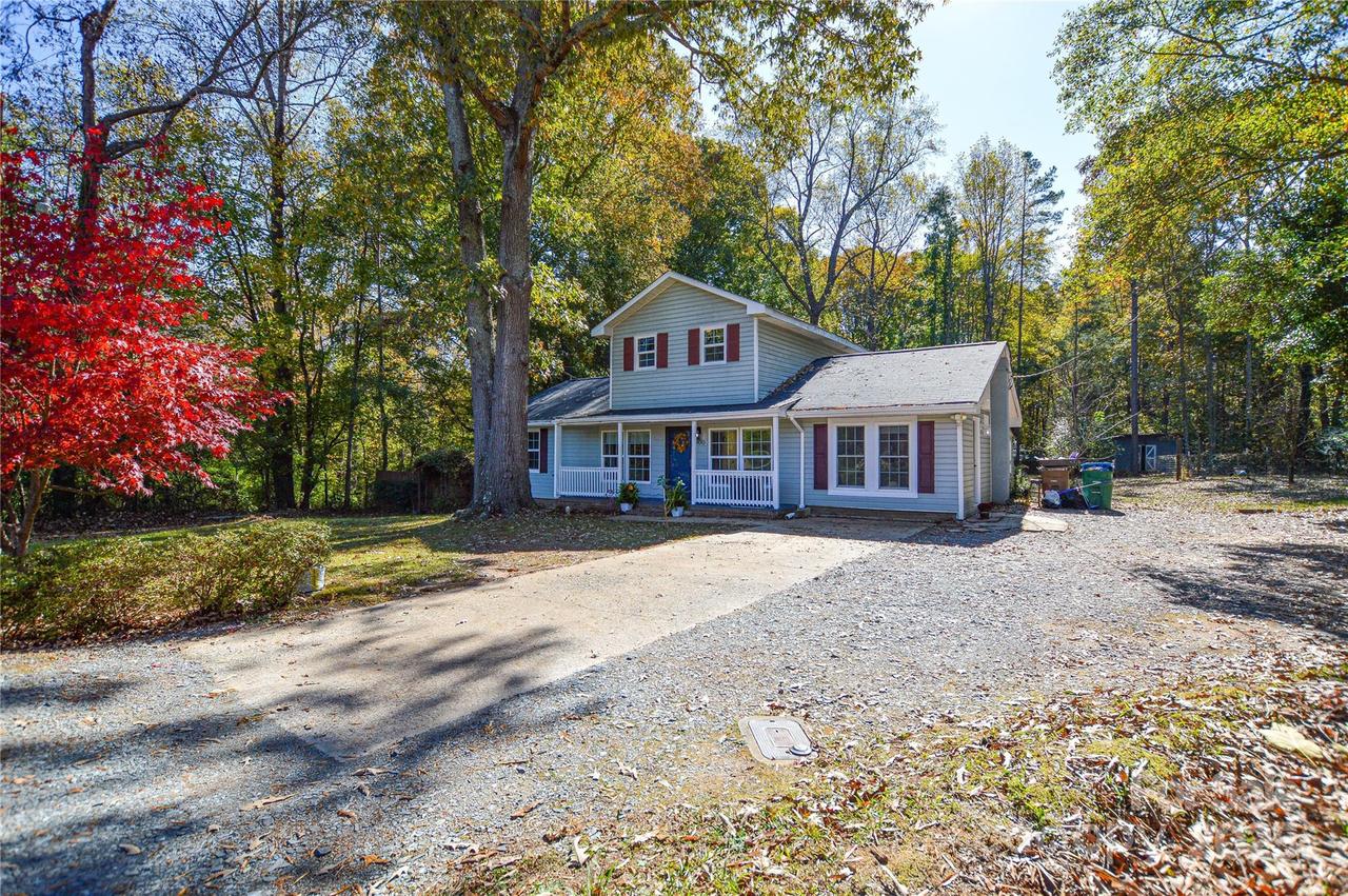 900 Sharon Dr., Waxhaw, NC 28173