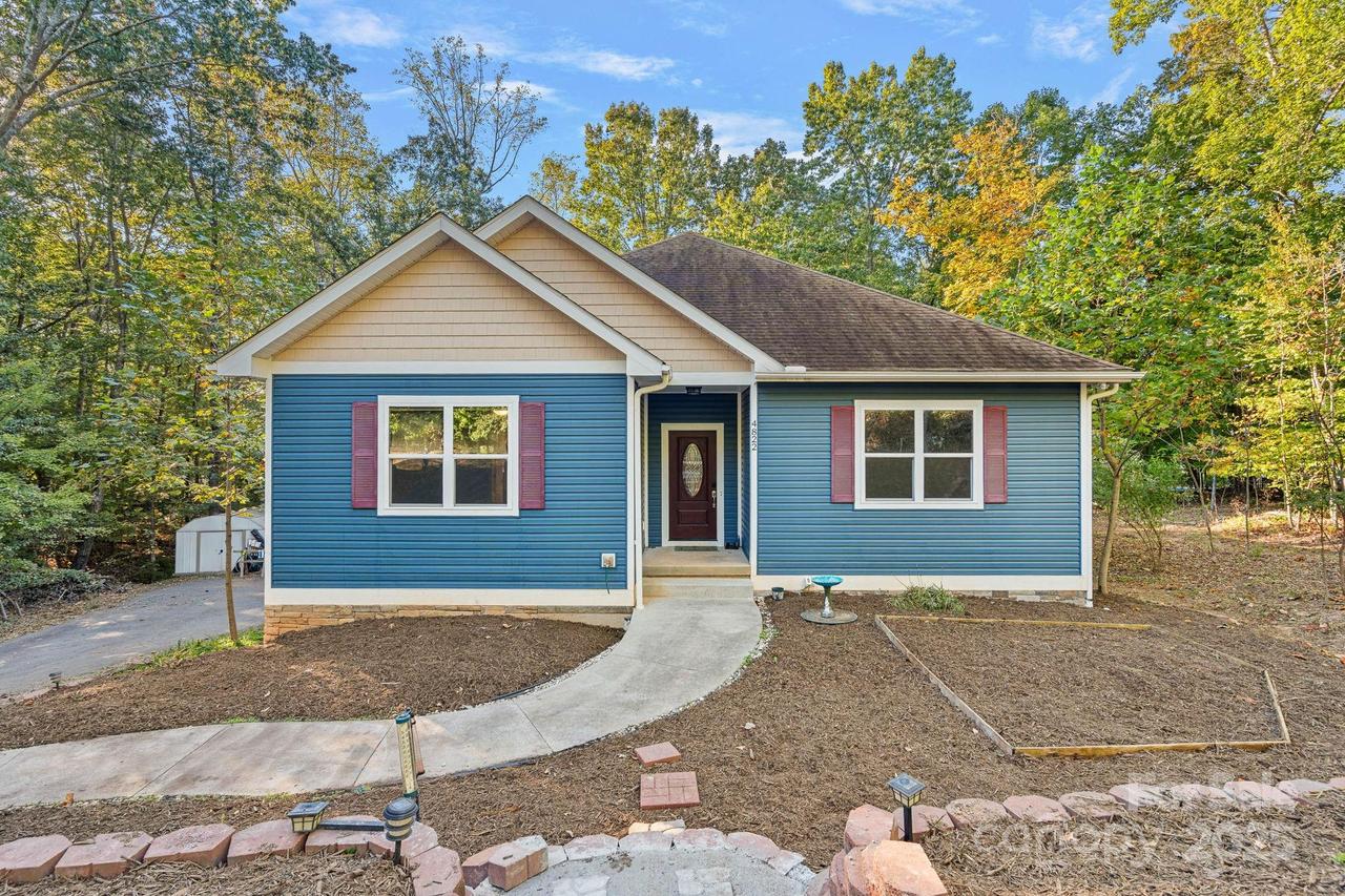 4822 Baywood Ct., Charlotte, NC 28215