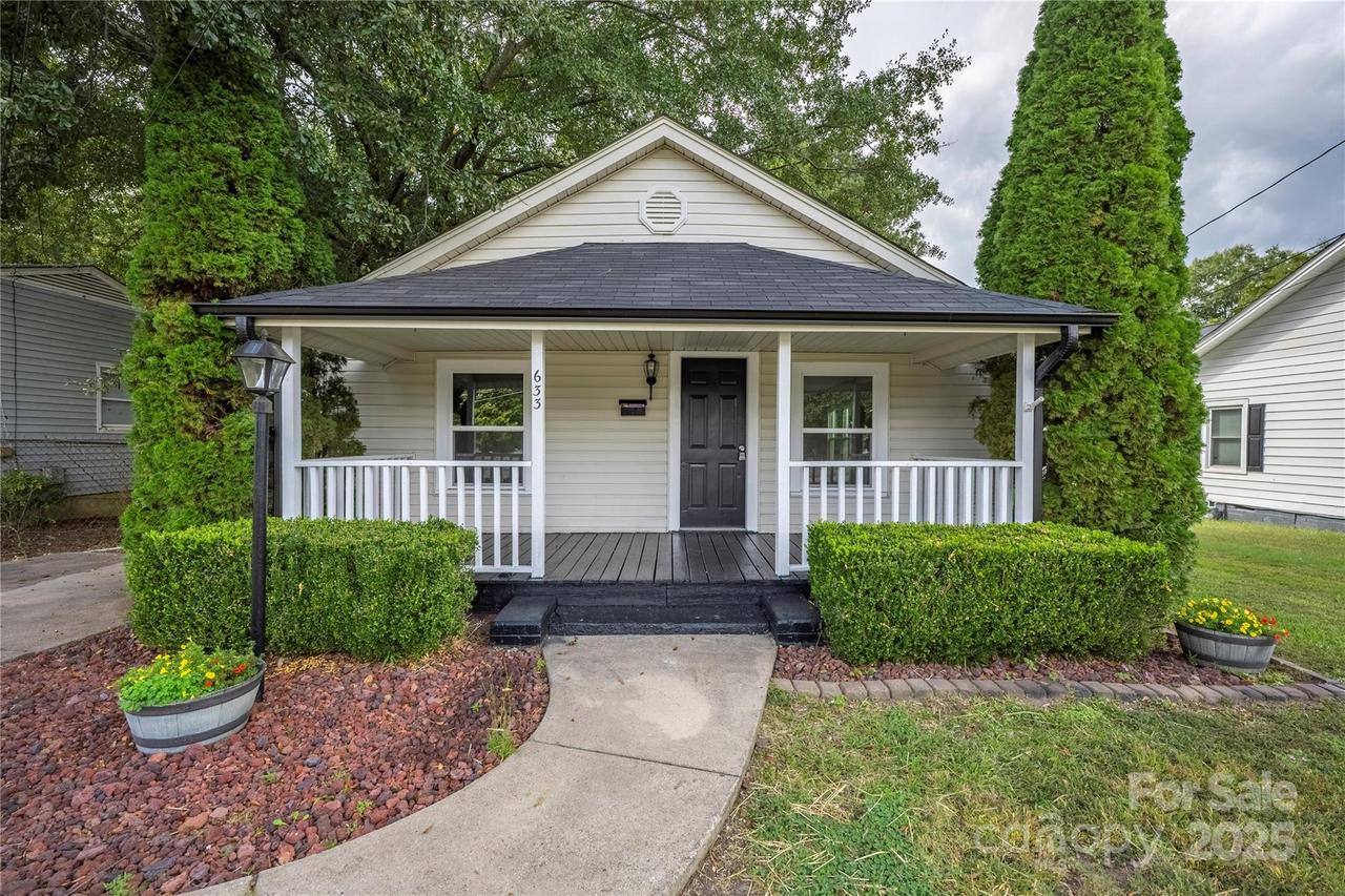 633 N Main St., Stanley, NC 28164