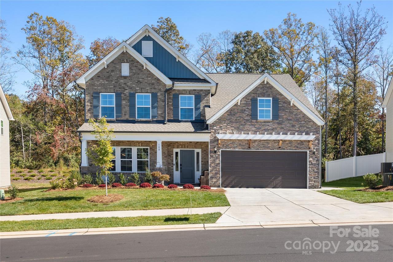 180 Moravian Ct., Advance, NC 27006