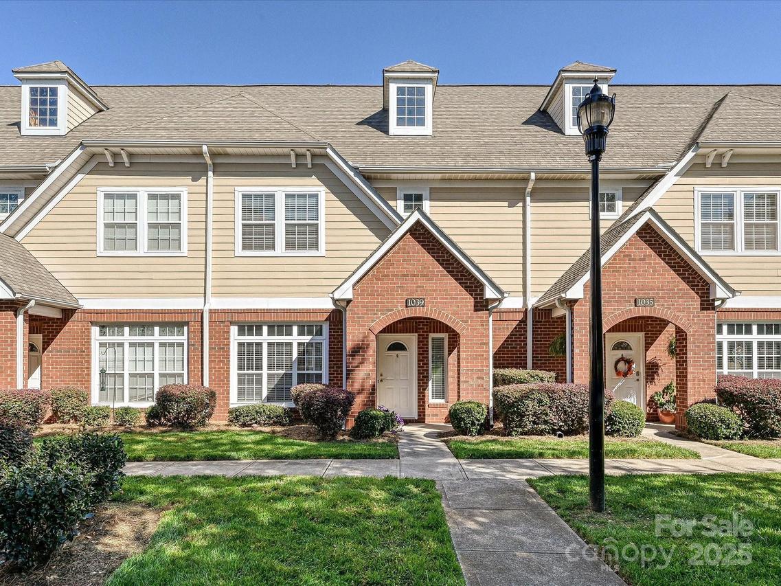 1039 Central Park Cir., Davidson, NC 28036