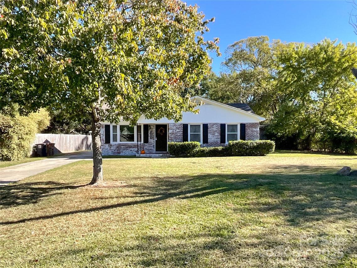 7902 Hembywood Dr., Indian Trail, NC 28079