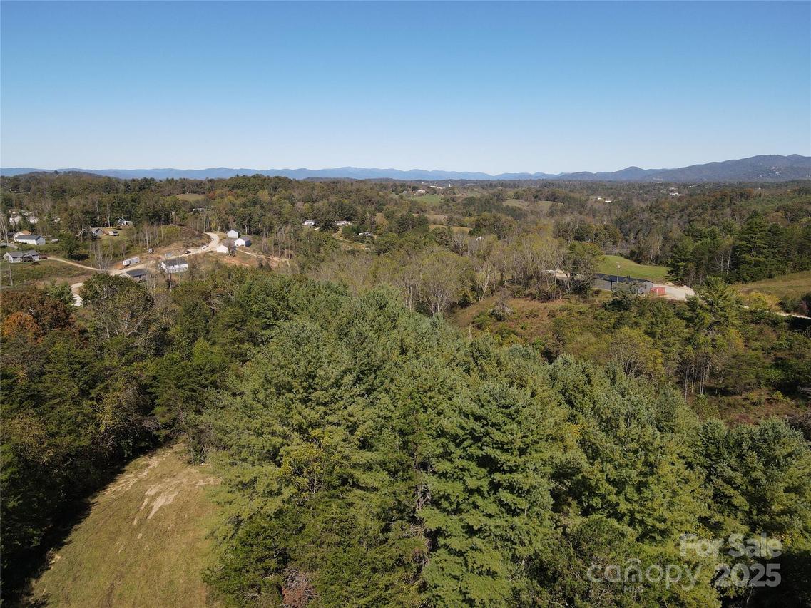 150 Old Macedonia Rd., Asheville, NC 28804