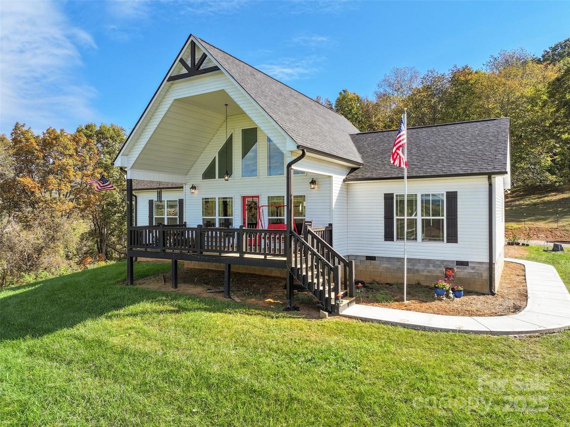 303 Johnson Farm Rd., Canton, NC 28716