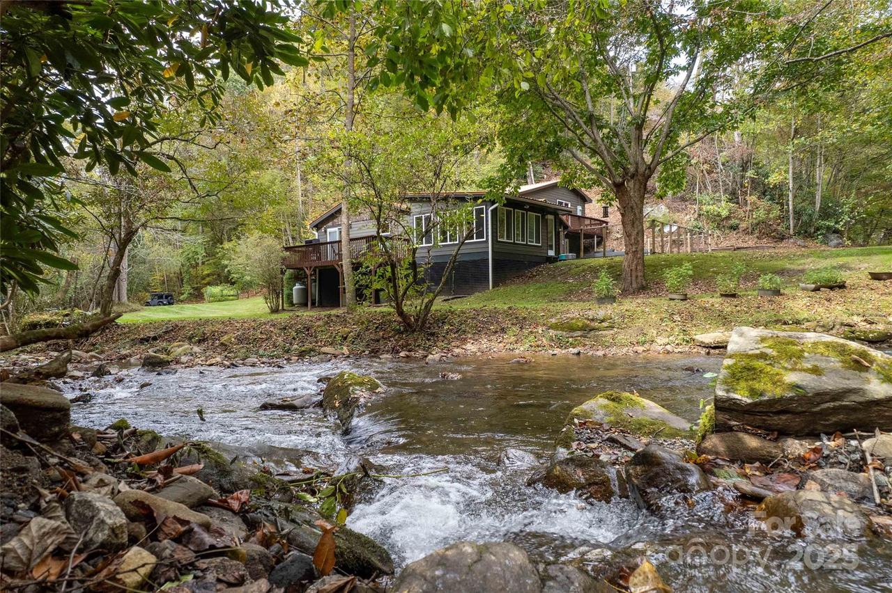 214 Chin Tree Rd., Sylva, NC 28779