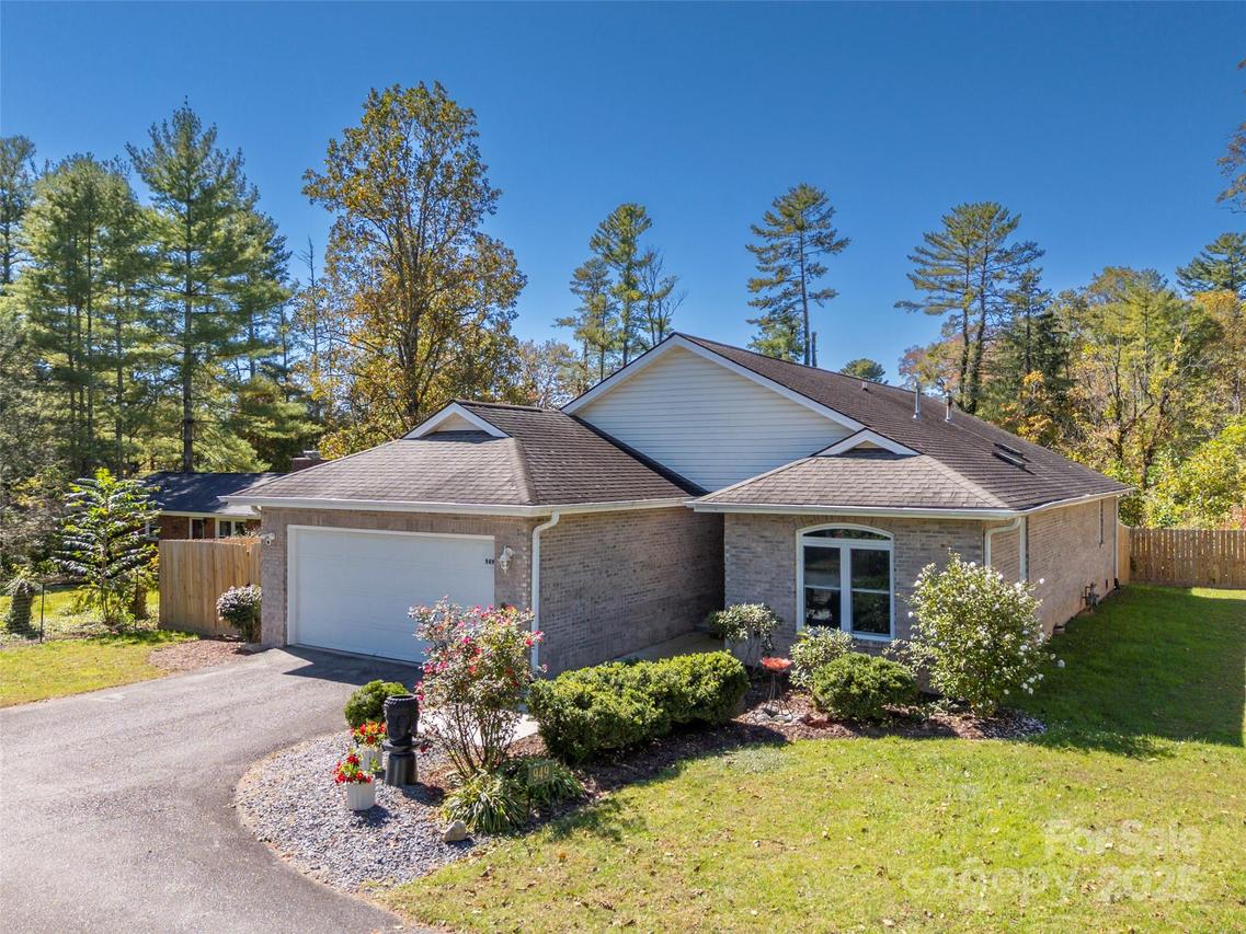949 Kanuga Rd., Hendersonville, NC 28739