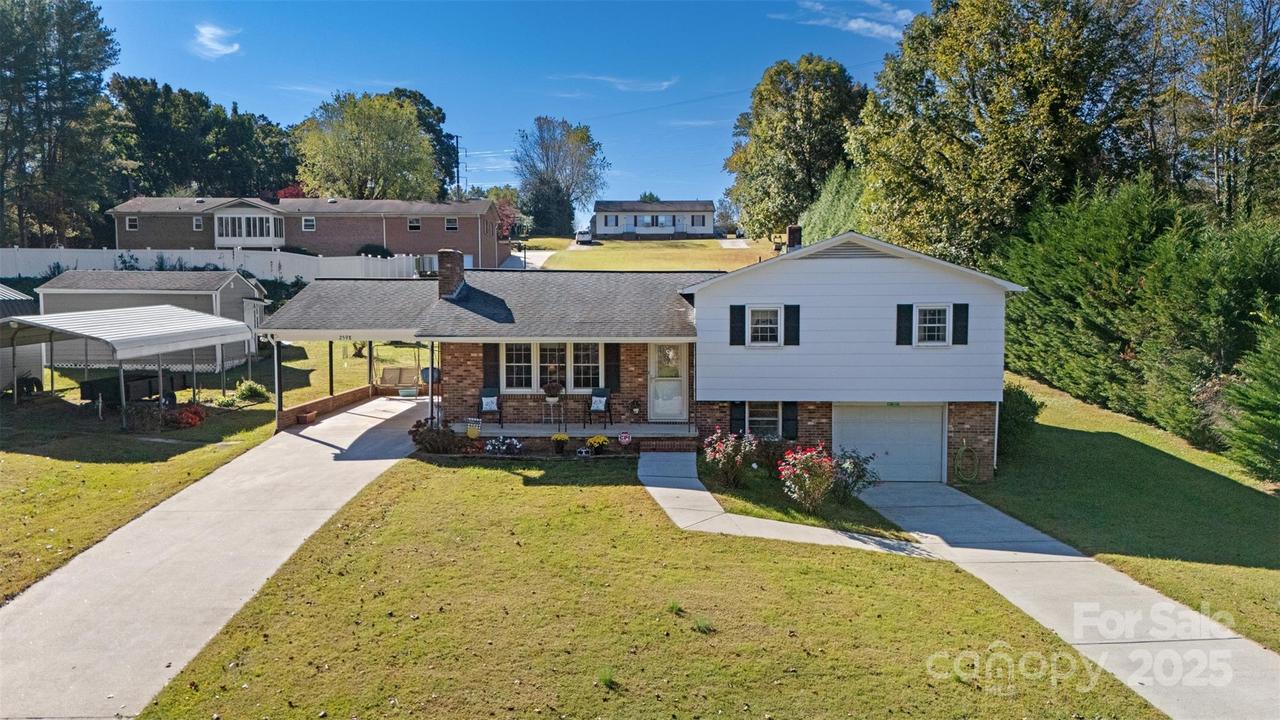 2598 Conner Cir., Lenoir, NC 28645
