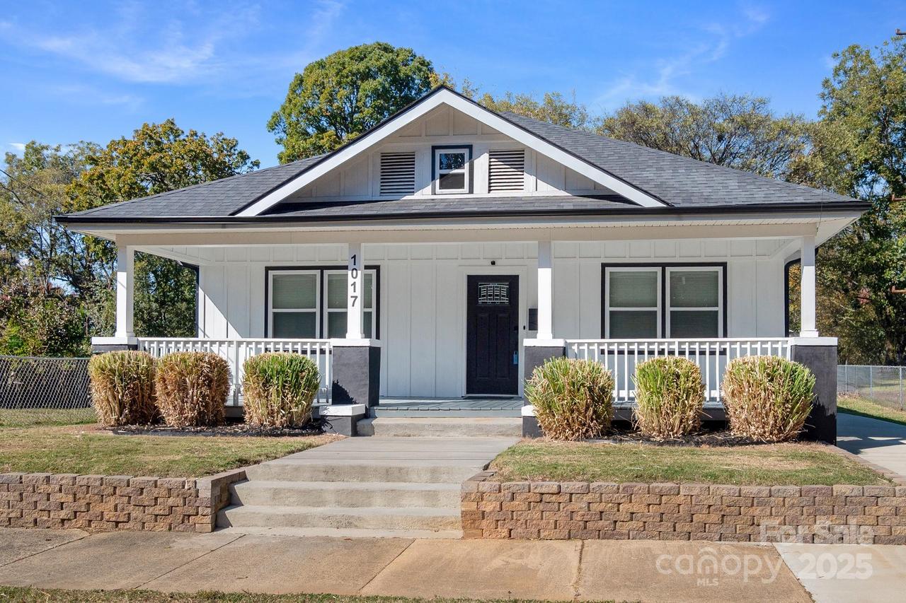 1017 Pegram St., Charlotte, NC 28205