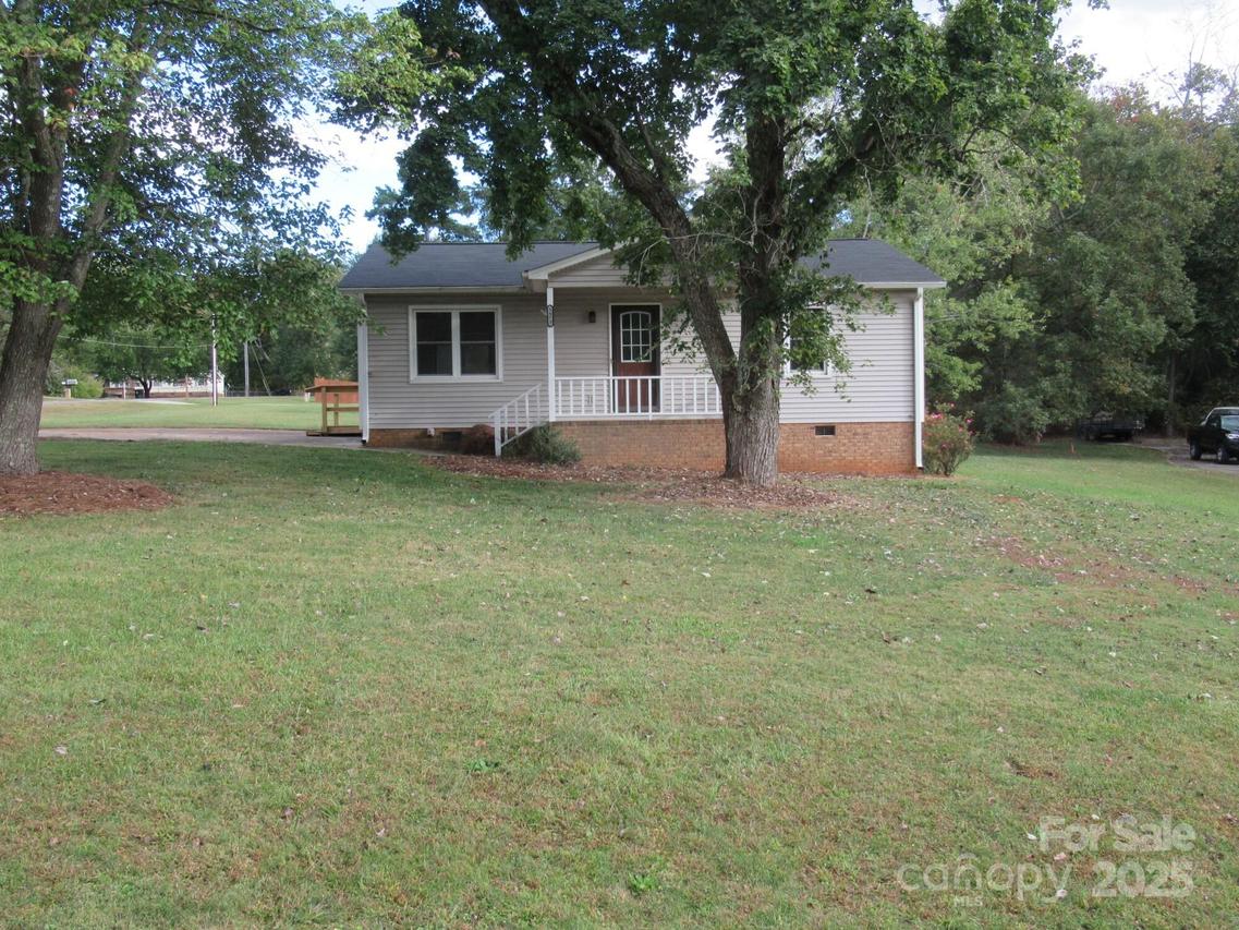 3973 English Oak Dr., Lincolnton, NC 28092