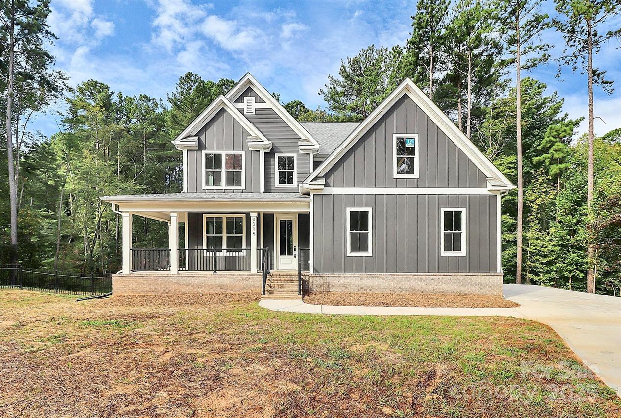 4315 Palm Dr., Denver, NC 28037