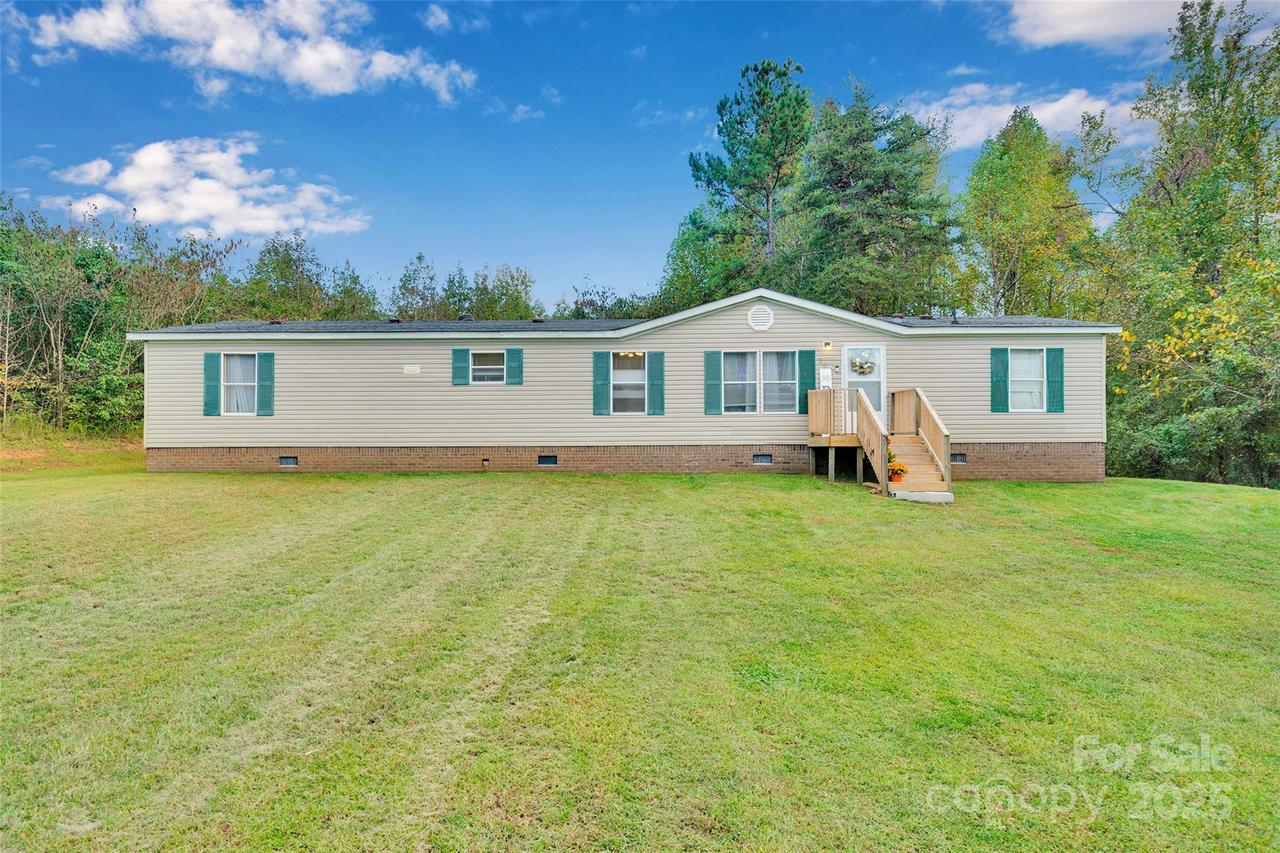 2824 Harmony Hwy., Harmony, NC 28634