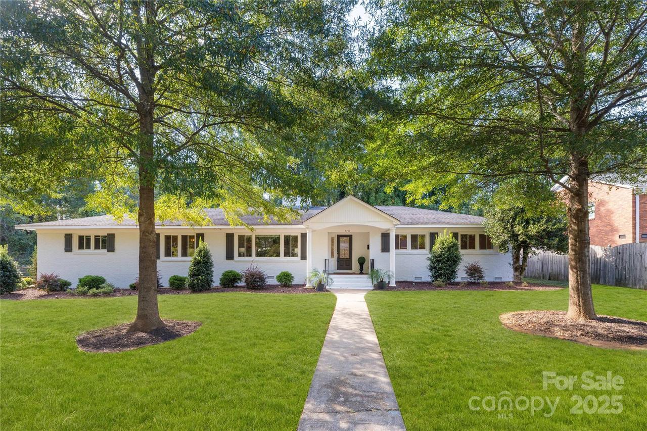 4742 Emory Ln., Charlotte, NC 28211