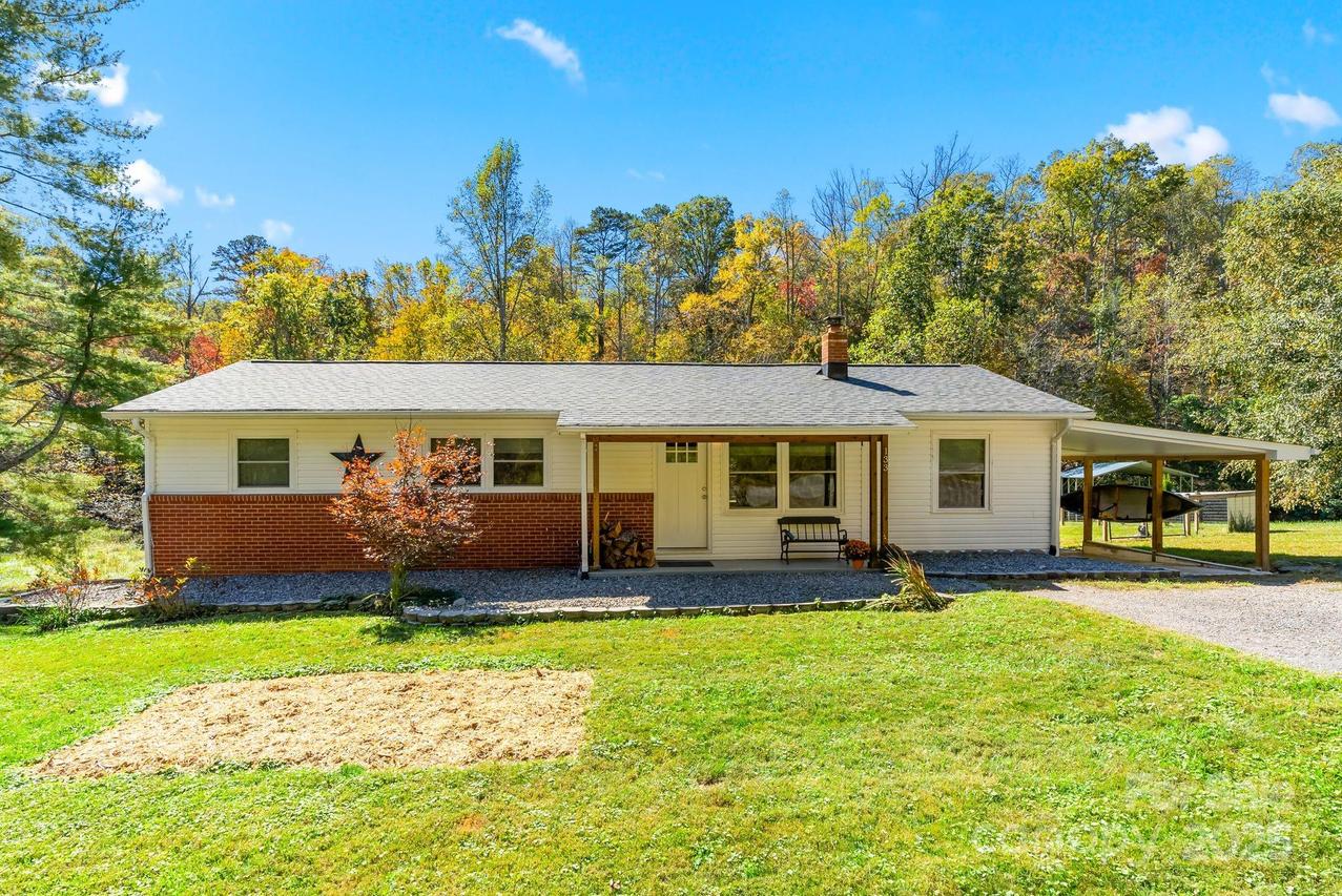 133 Walker Dr., Old Fort, NC 28762