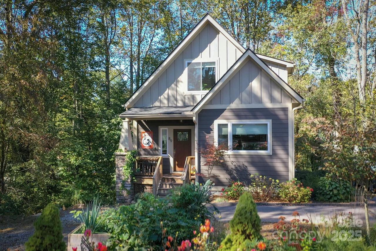 89 Galax Ave., Asheville, NC 28806