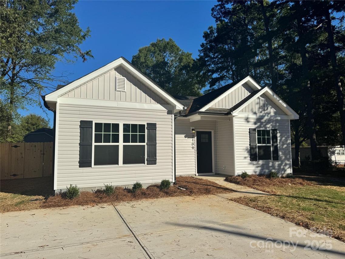 2109 Confederate St., Monroe, NC 28110