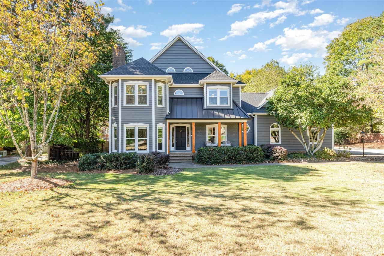 5745 Hillingdon Rd., Charlotte, NC 28226