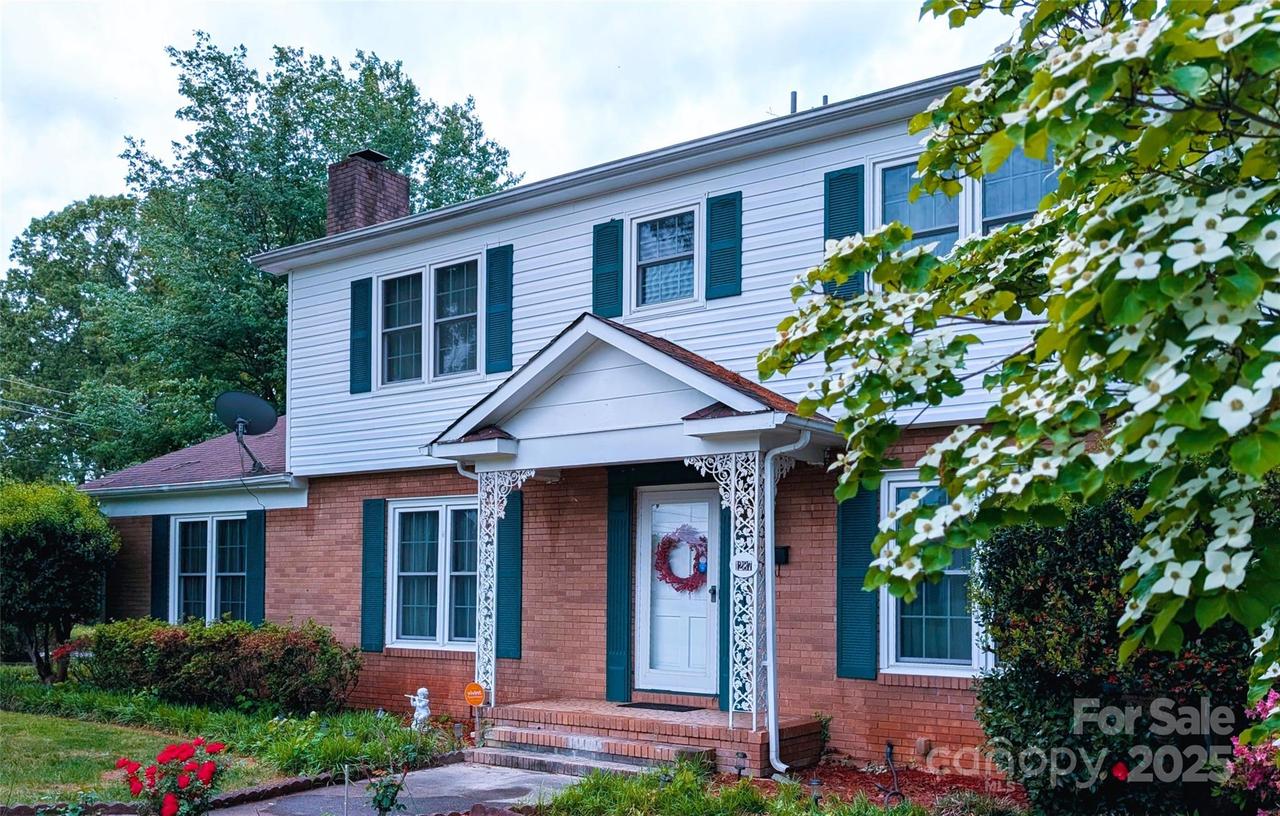 1287 Queensgate St., Gastonia, NC 28054