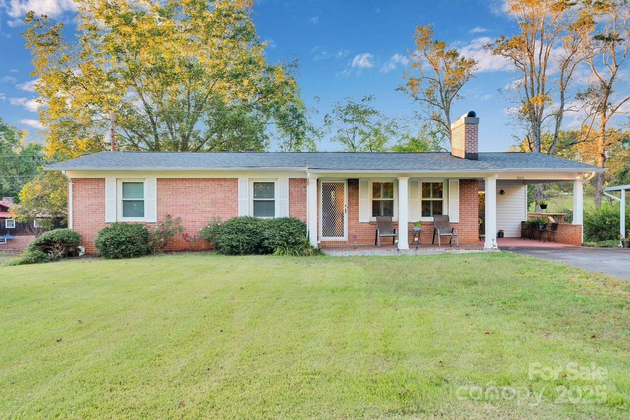 5006 Poplar View Ln., Granite Falls, NC 28630