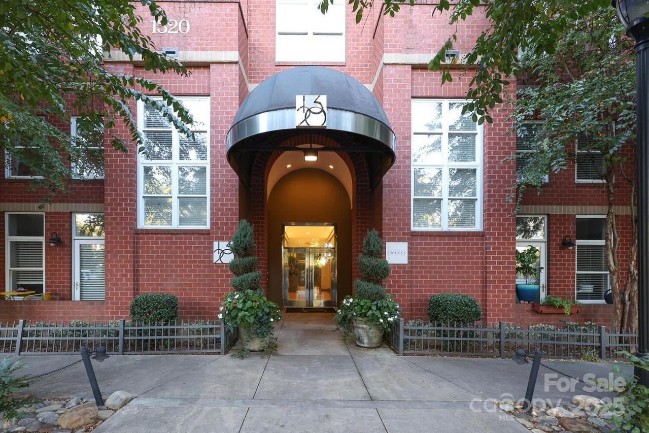 1320 Fillmore Ave. #305, Charlotte, NC 28203