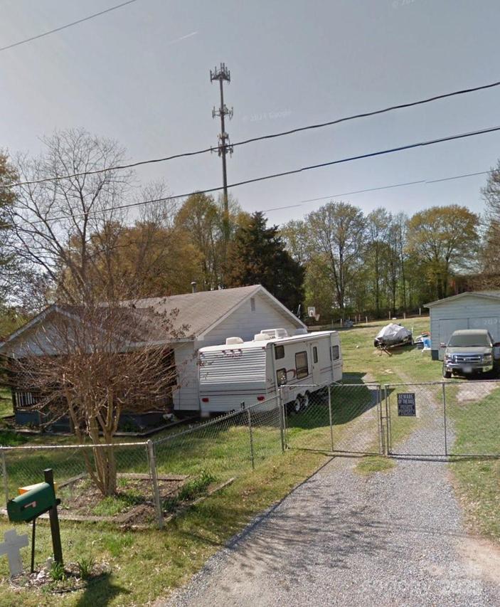1608 Warren Cir., Gastonia, NC 28054