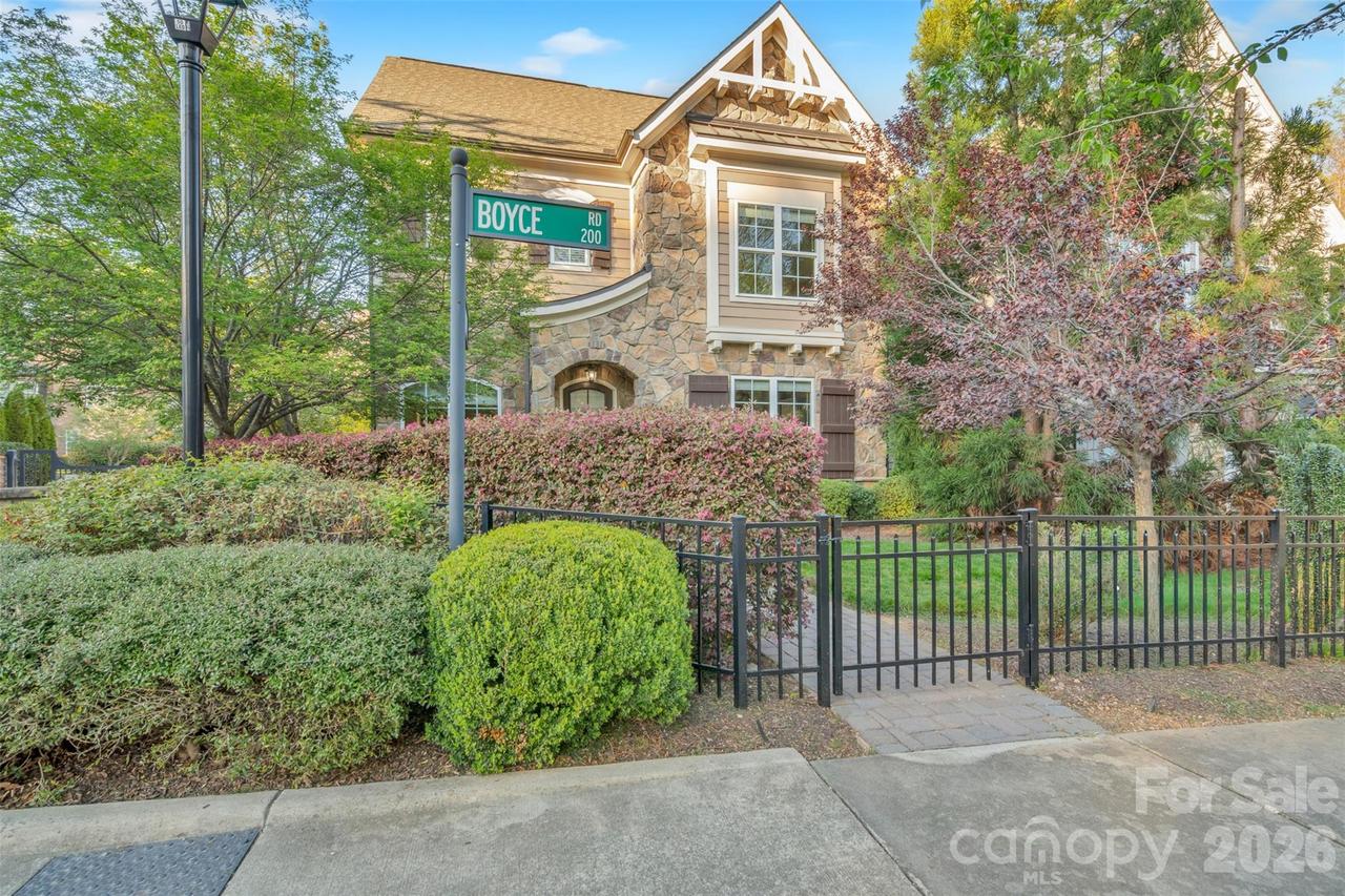 131 Boyce Rd., Charlotte, NC 28211